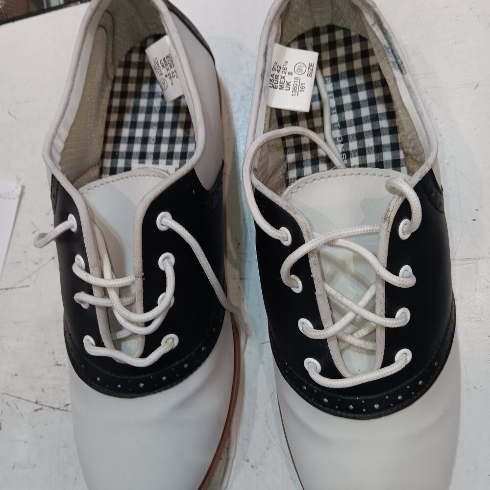 Ladies Predictions Oxford Skid Proof Shoes Size 9.5
